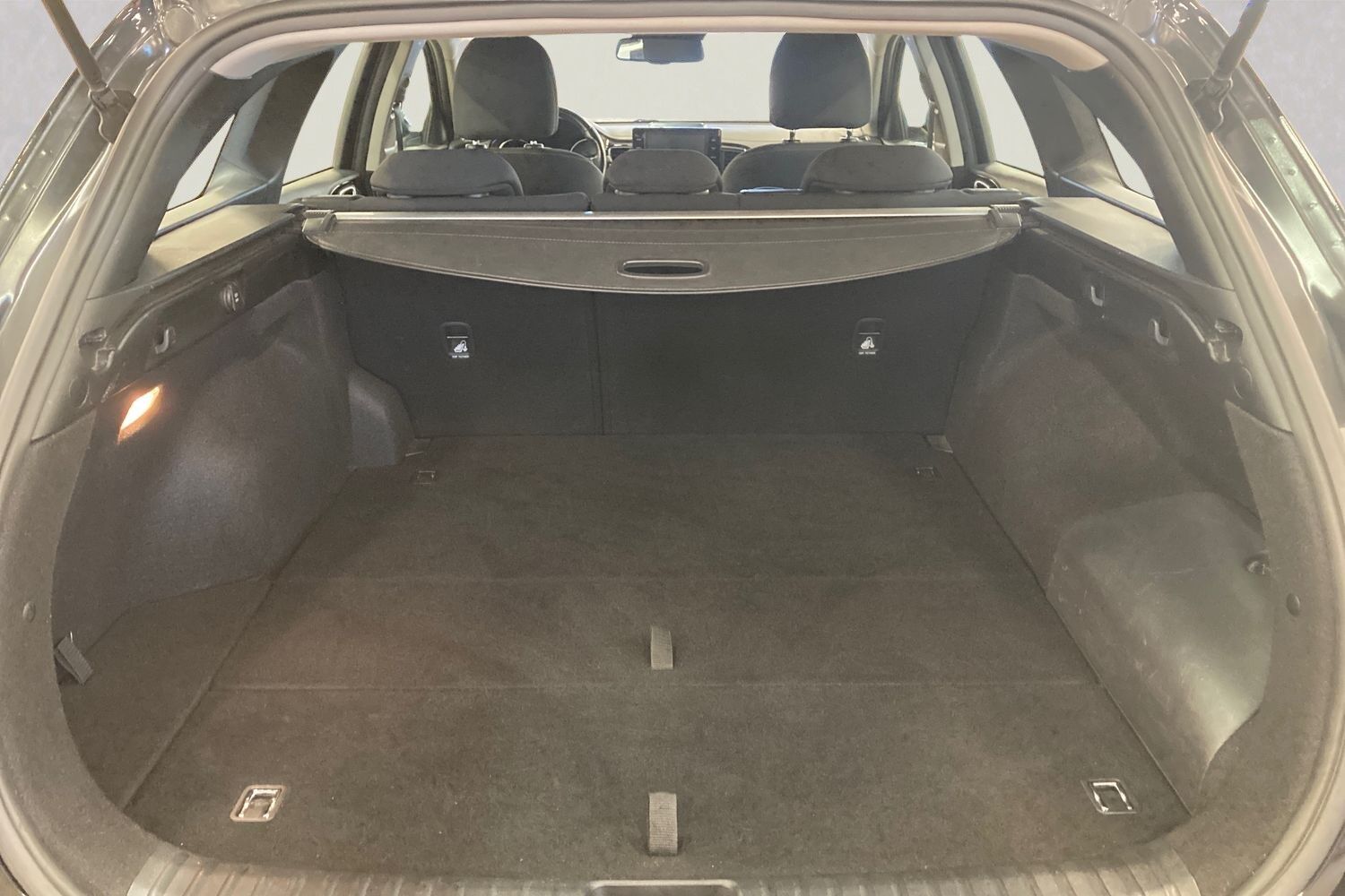 Billede af Kia Ceed SW 1,6 GDI PHEV  Plugin-hybrid Prestige DCT 141HK Stc 6g Aut.