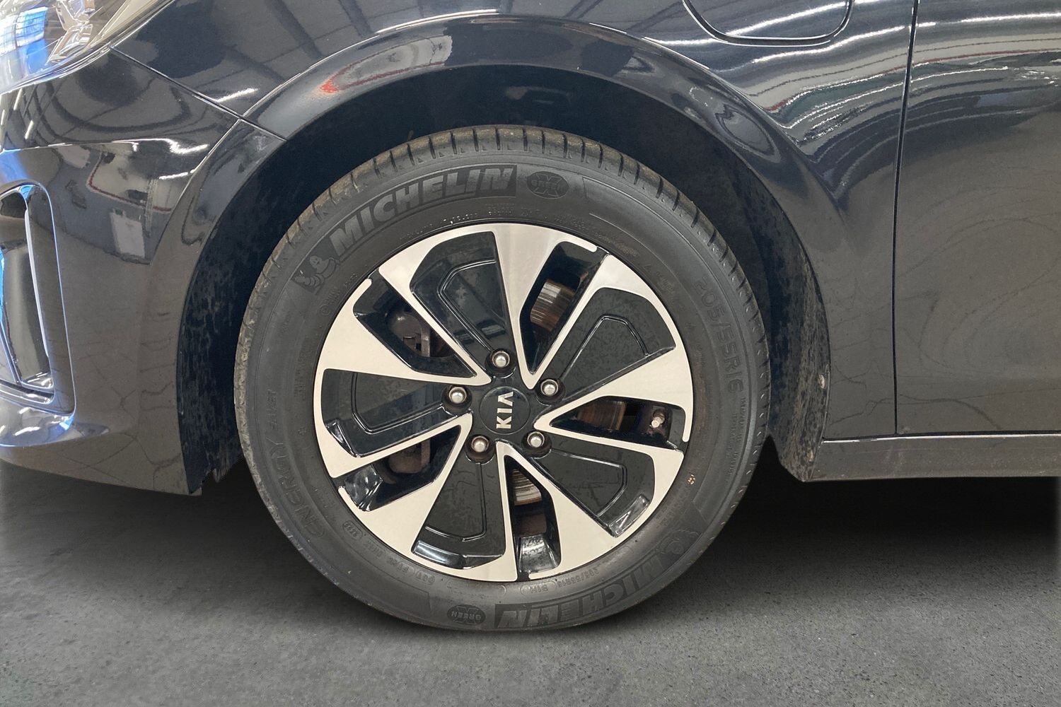 Billede af Kia Ceed SW 1,6 GDI PHEV  Plugin-hybrid Prestige DCT 141HK Stc 6g Aut.