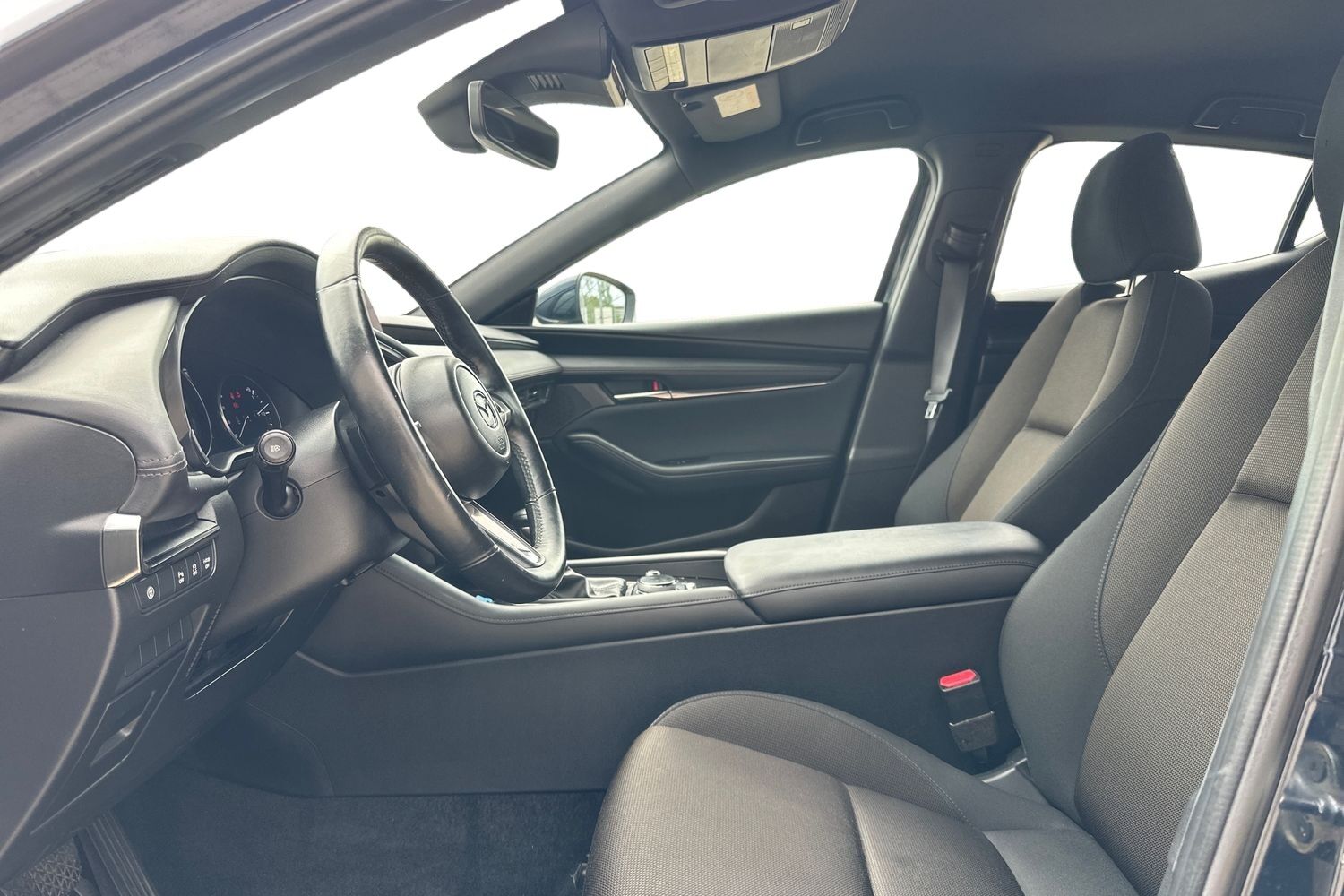 Billede af Mazda 3 2,0 Skyactiv-G Sky 150HK 5d 6g Aut.