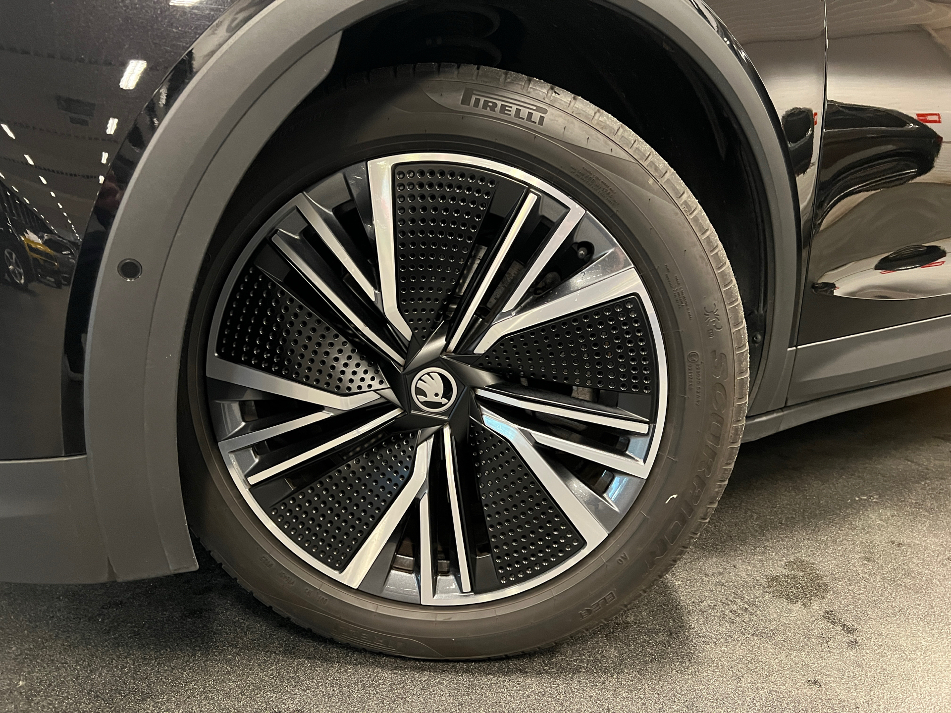 Billede af Skoda Elroq 85 EL MAXX EDITION 286HK 5d Aut. 