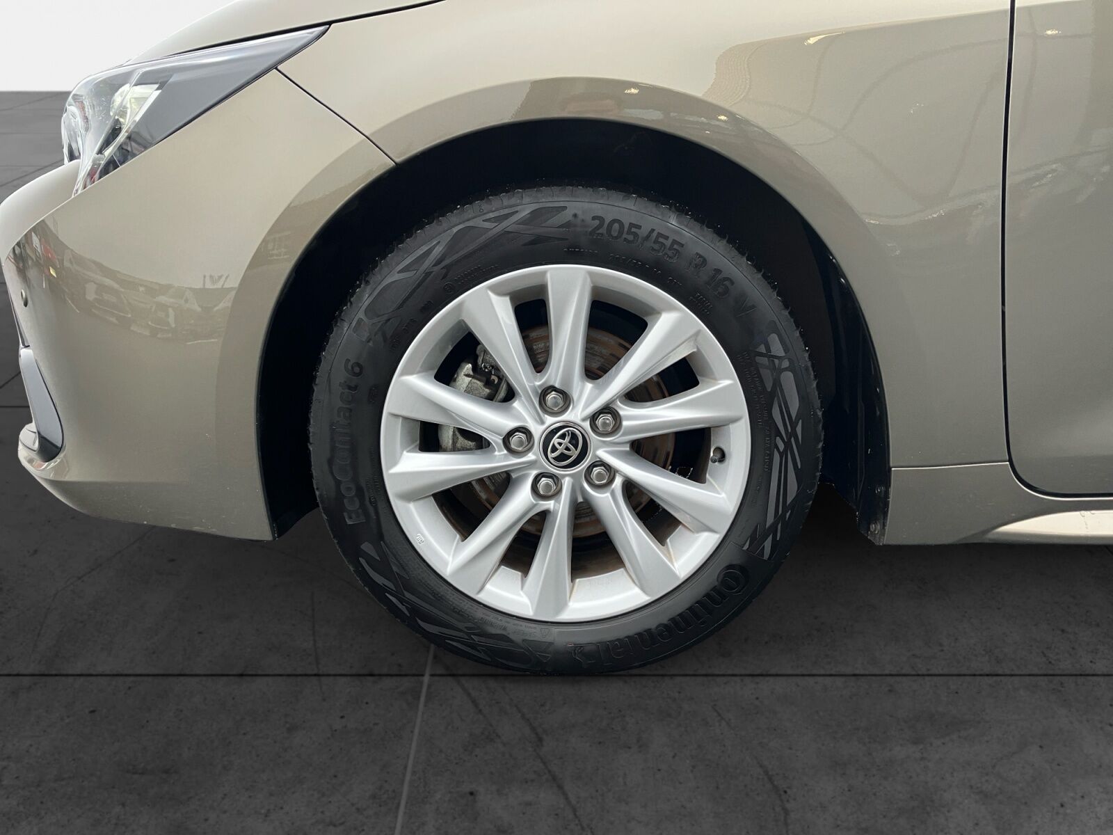 Billede af Toyota Corolla Touring Sports 1,8 Hybrid Active Safety Pack E-CVT 140HK Stc Trinl. Gear