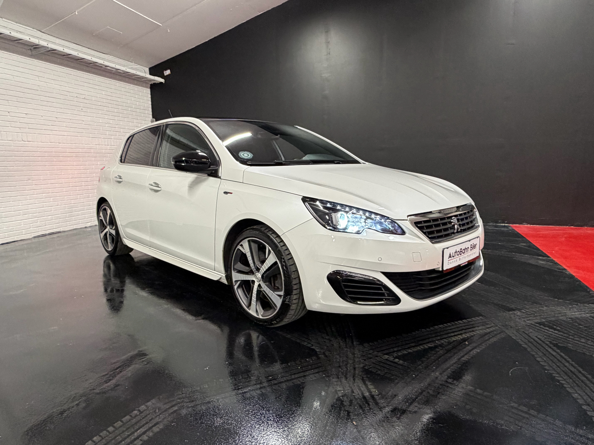 Billede af Peugeot 308 1,6 e-THP GT 205HK 5d 6g