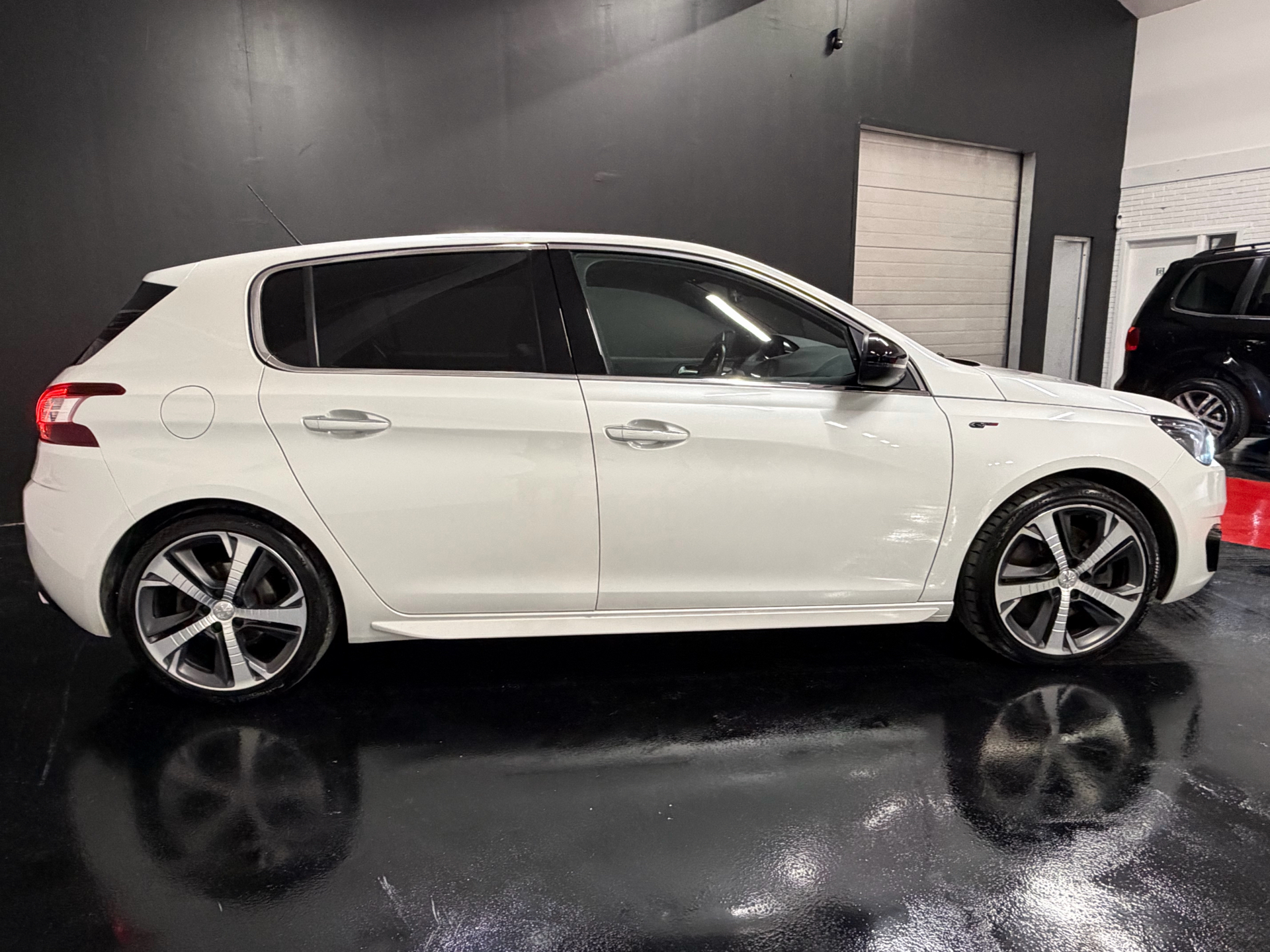 Billede af Peugeot 308 1,6 e-THP GT 205HK 5d 6g
