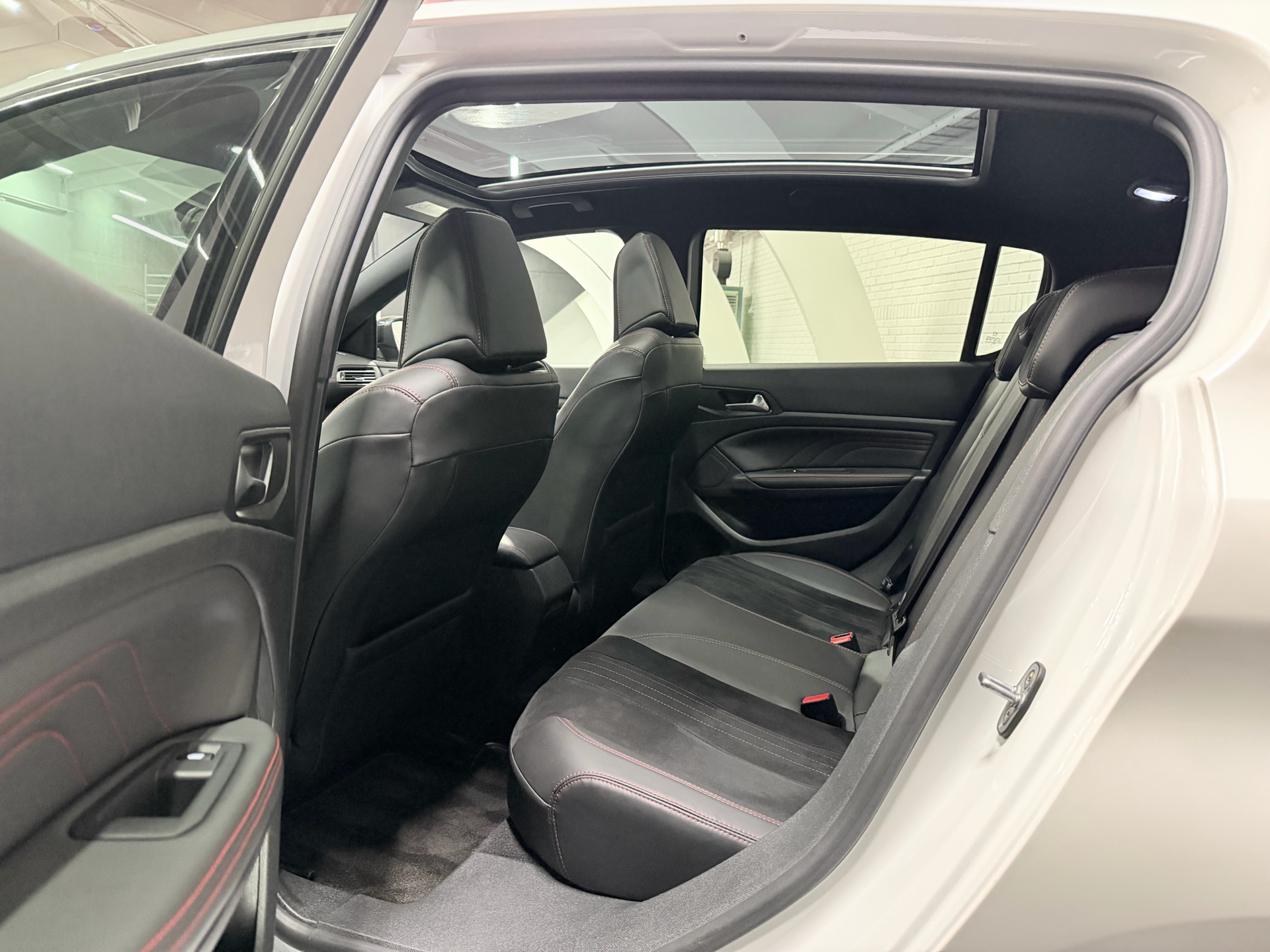 Billede af Peugeot 308 1,6 e-THP GT 205HK 5d 6g