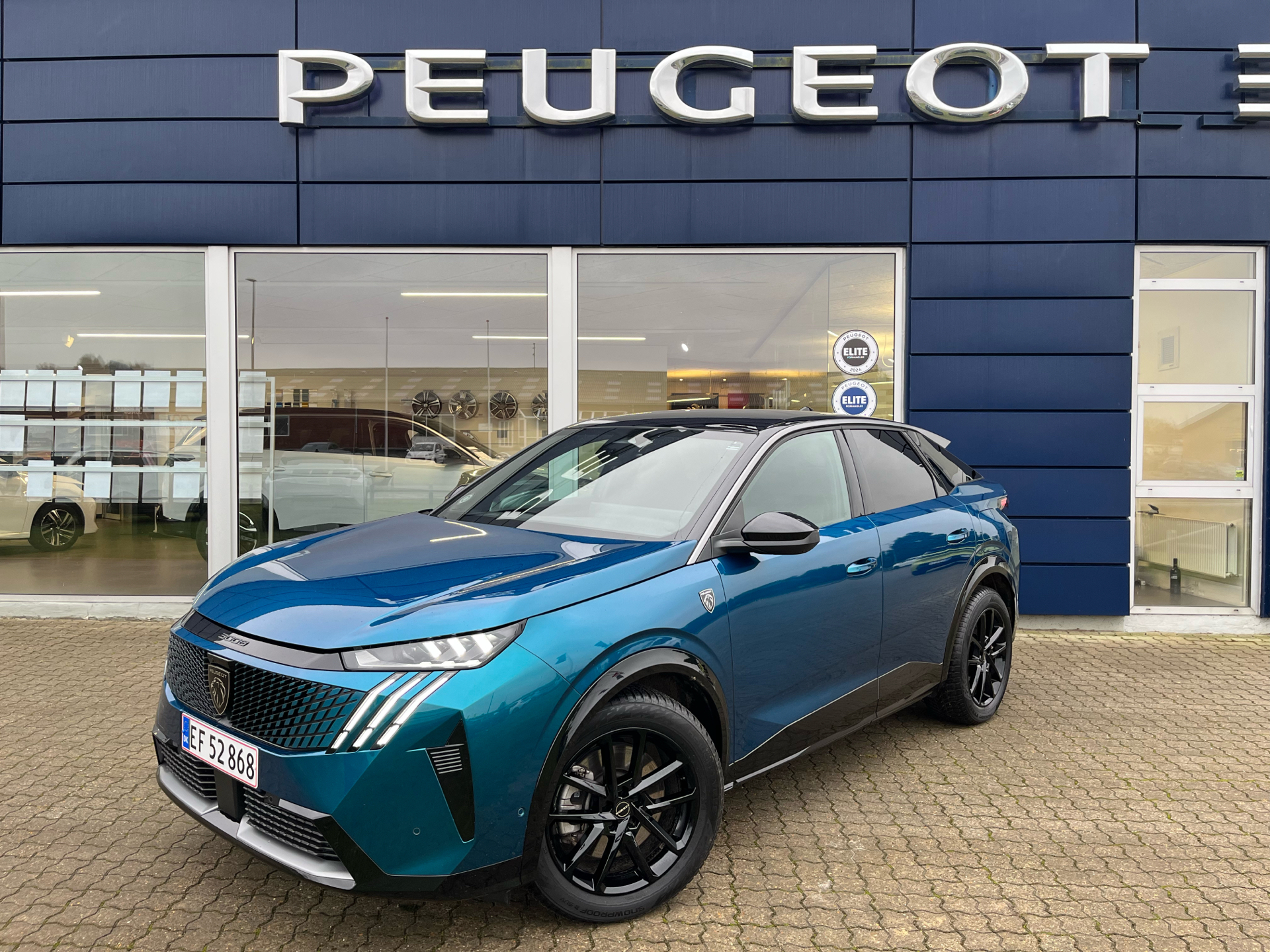 Billede af Peugeot e-3008 EL GT Pack 210HK 5d Aut.