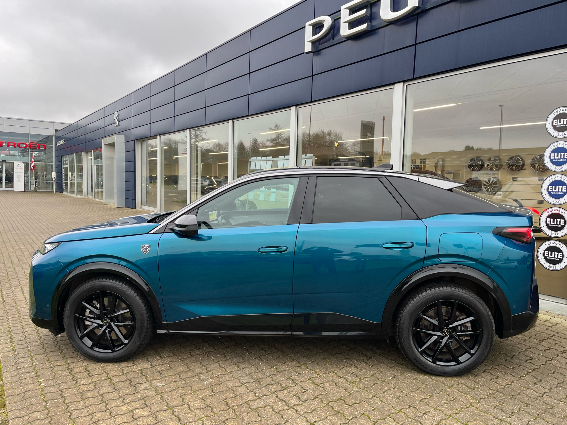 Billede af Peugeot e-3008 EL GT Pack 210HK 5d Aut.