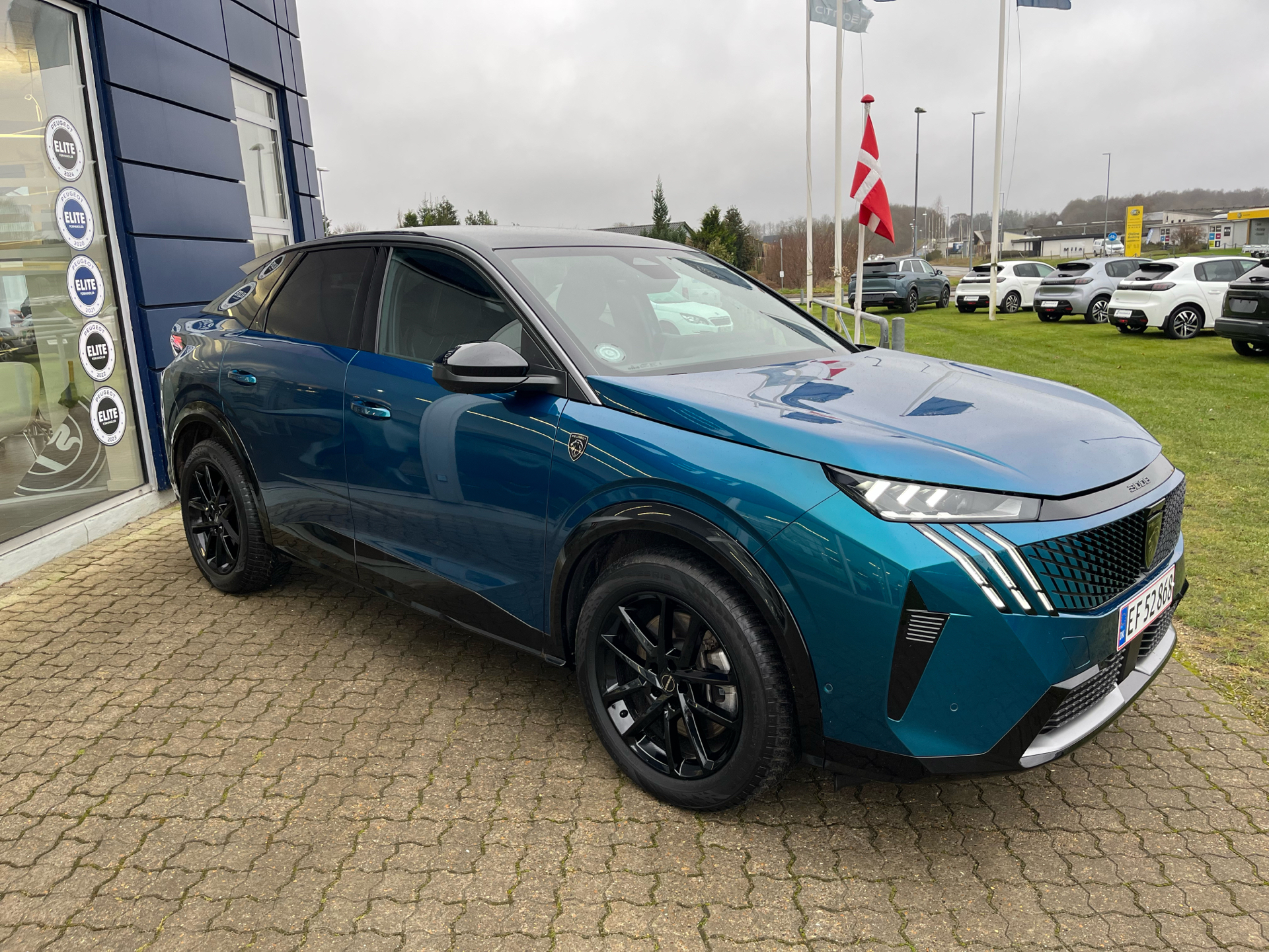 Billede af Peugeot e-3008 EL GT Pack 210HK 5d Aut.