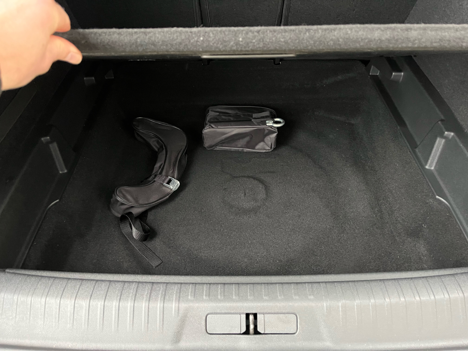 Billede af Peugeot e-3008 EL GT Pack 210HK 5d Aut.