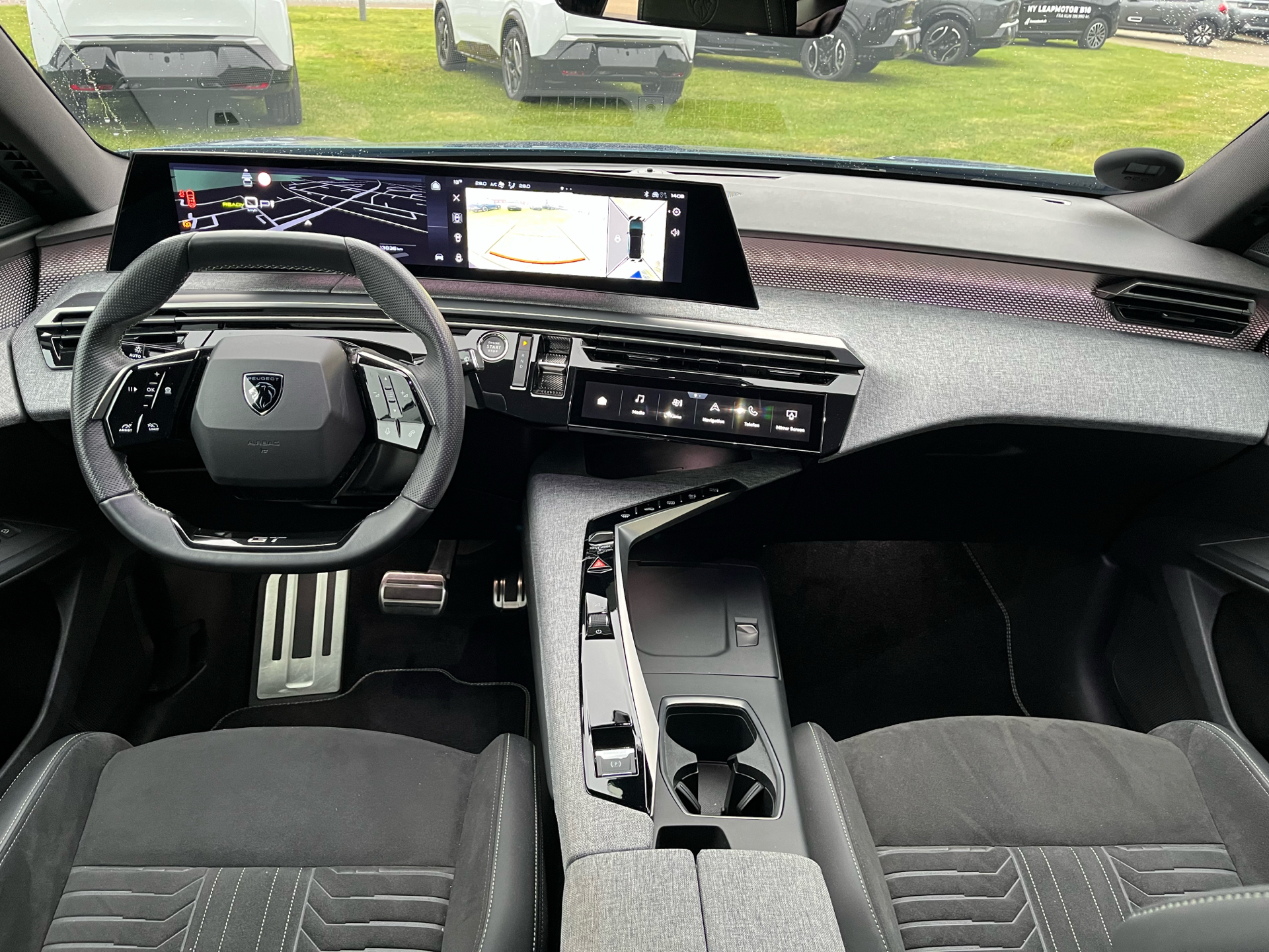 Billede af Peugeot e-3008 EL GT Pack 210HK 5d Aut.