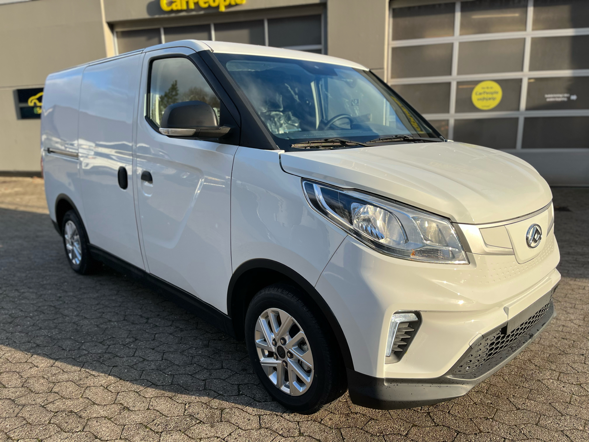 Billede af Maxus e-Deliver 3 SWB EL 122HK Van Aut.