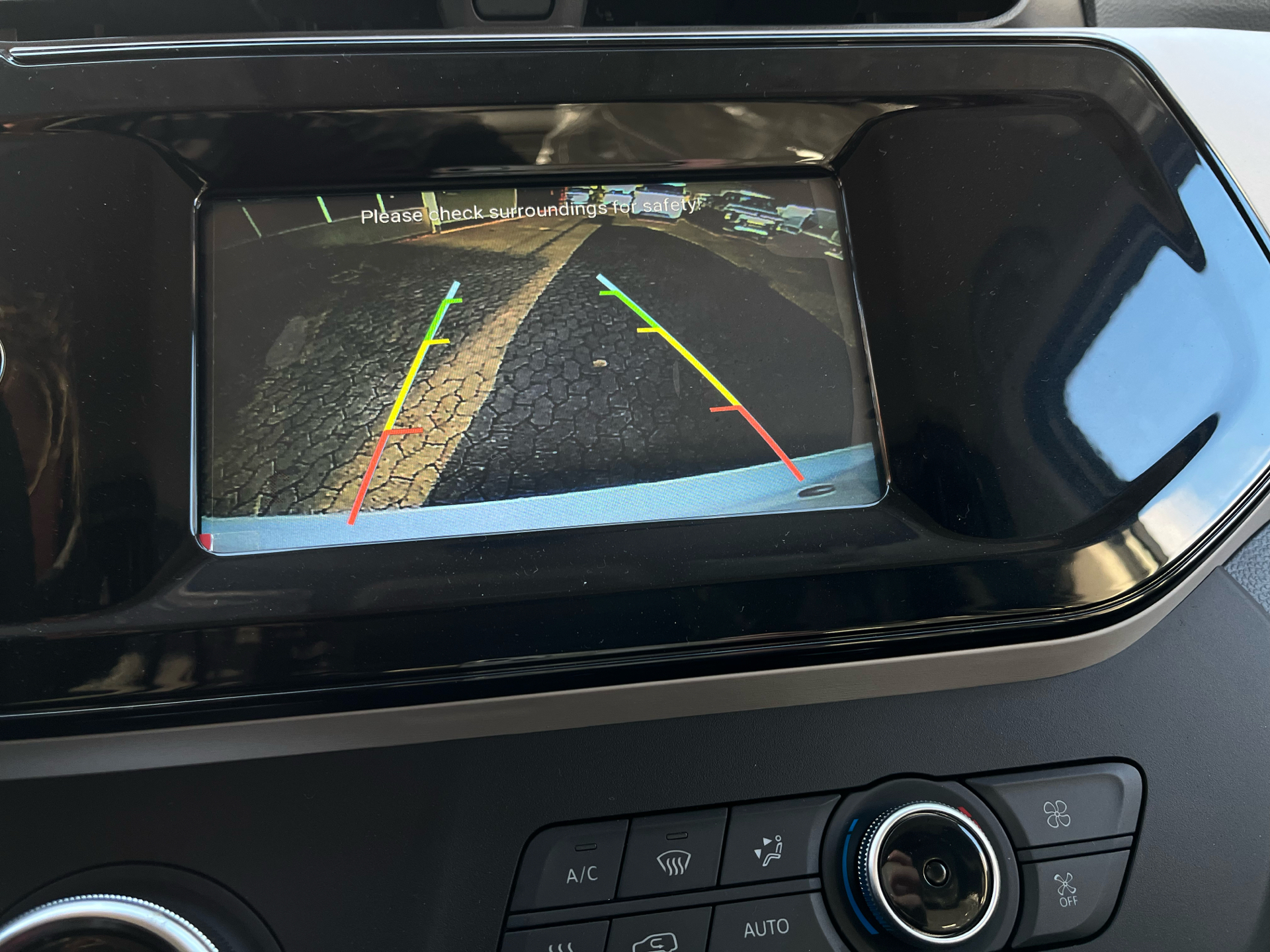 Billede af Maxus e-Deliver 3 SWB EL 122HK Van Aut.