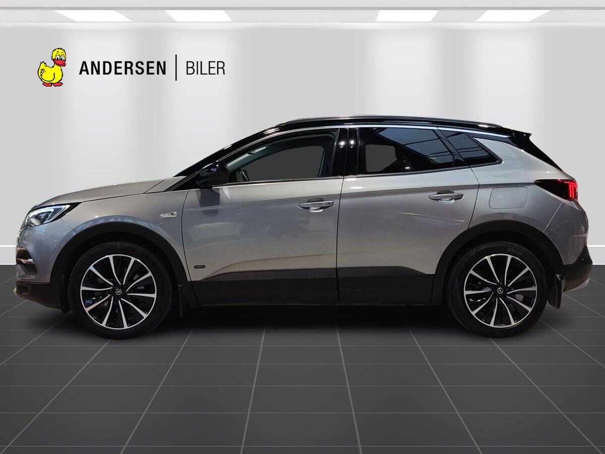 Billede af Opel Grandland X 1,6 PHEV  Plugin-hybrid Ultimate AWD 300HK 5d 8g Aut.