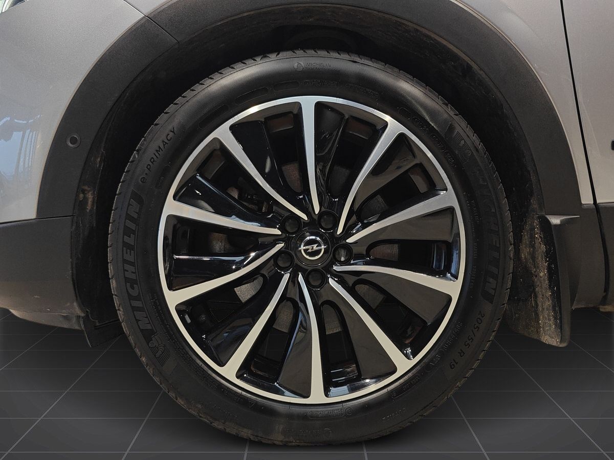 Billede af Opel Grandland X 1,6 PHEV  Plugin-hybrid Ultimate AWD 300HK 5d 8g Aut.