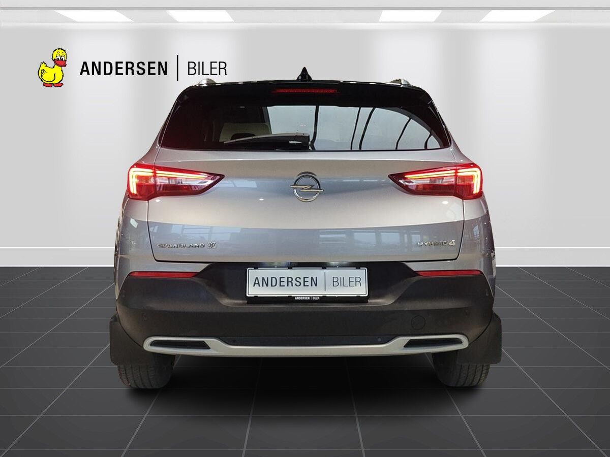 Billede af Opel Grandland X 1,6 PHEV  Plugin-hybrid Ultimate AWD 300HK 5d 8g Aut.