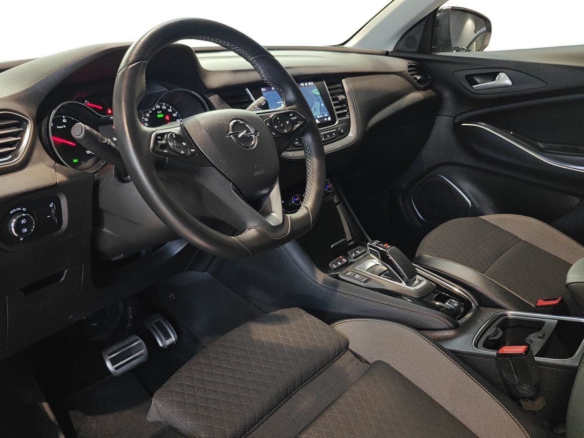 Billede af Opel Grandland X 1,6 PHEV  Plugin-hybrid Ultimate AWD 300HK 5d 8g Aut.