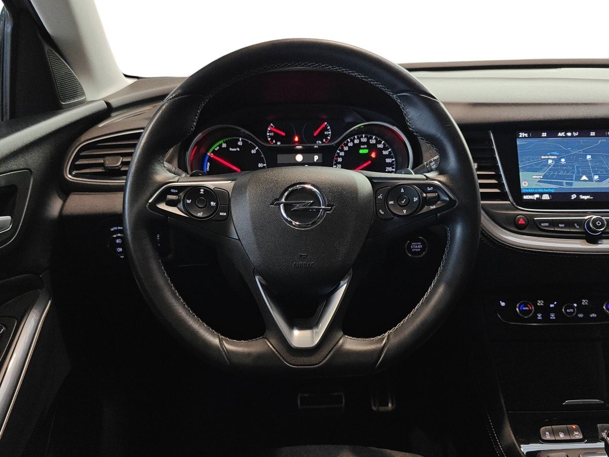 Billede af Opel Grandland X 1,6 PHEV  Plugin-hybrid Ultimate AWD 300HK 5d 8g Aut.