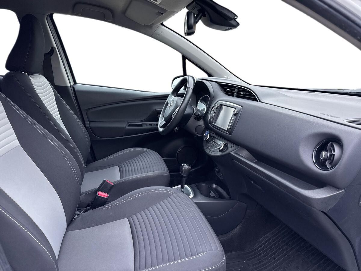 Billede af Toyota Yaris 1,5 Hybrid H3 Smartpakke E-CVT 100HK 5d Trinl. Gear