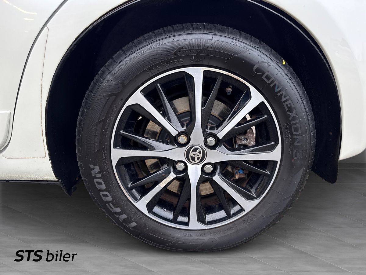 Billede af Toyota Yaris 1,5 Hybrid H3 Smartpakke E-CVT 100HK 5d Trinl. Gear