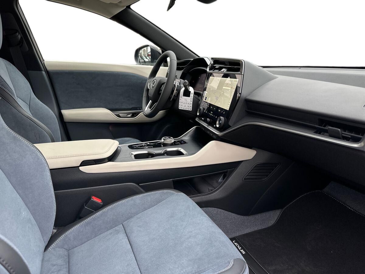 Billede af Lexus RZ 300e EL Luxury 204HK 4d Aut.