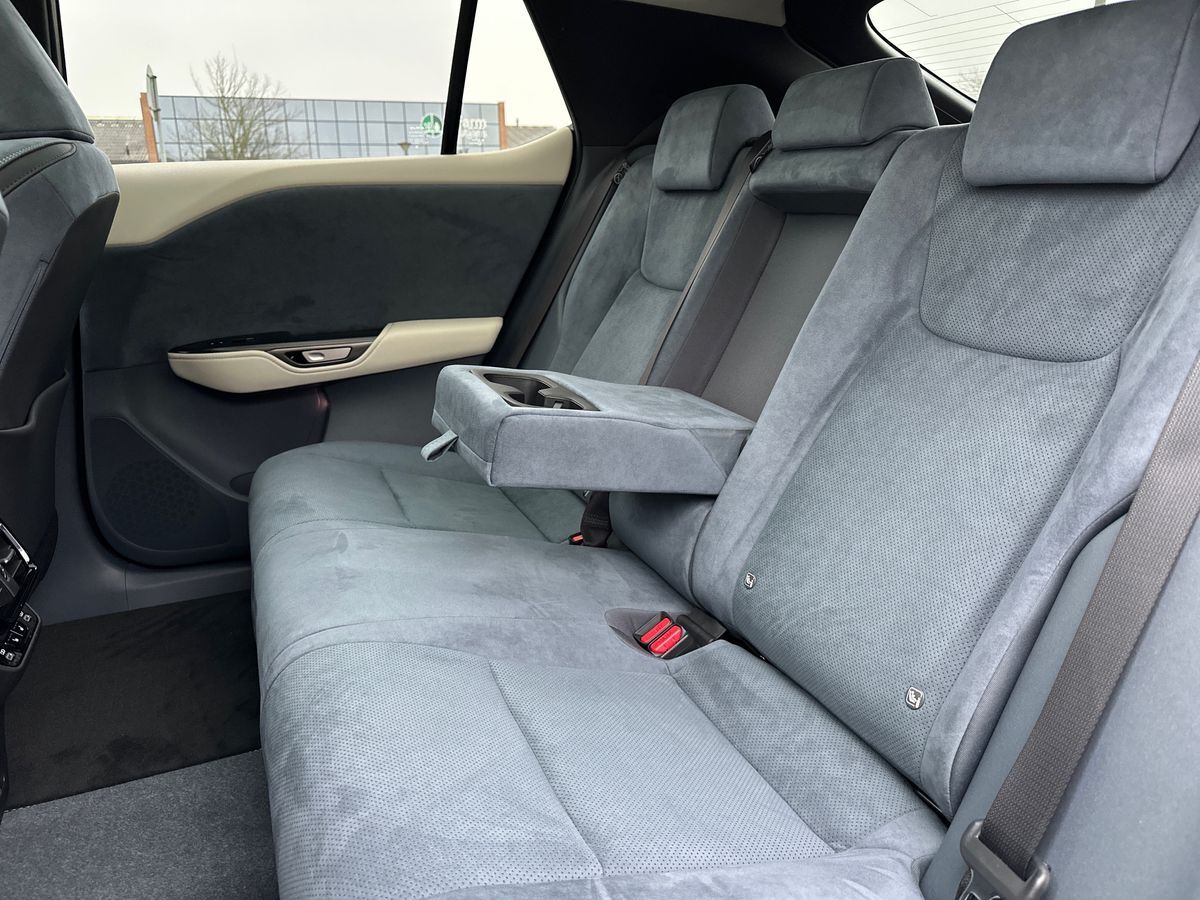 Billede af Lexus RZ 300e EL Luxury 204HK 4d Aut.