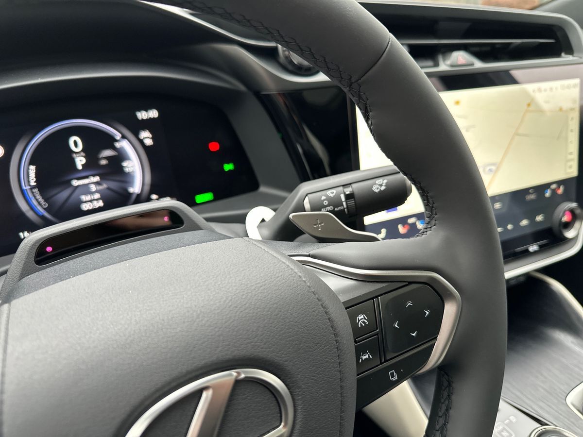 Billede af Lexus RZ 300e EL Luxury 204HK 4d Aut.