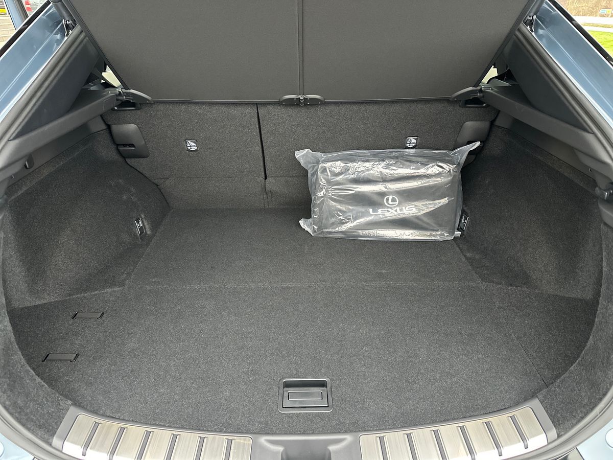 Billede af Lexus RZ 300e EL Luxury 204HK 4d Aut.