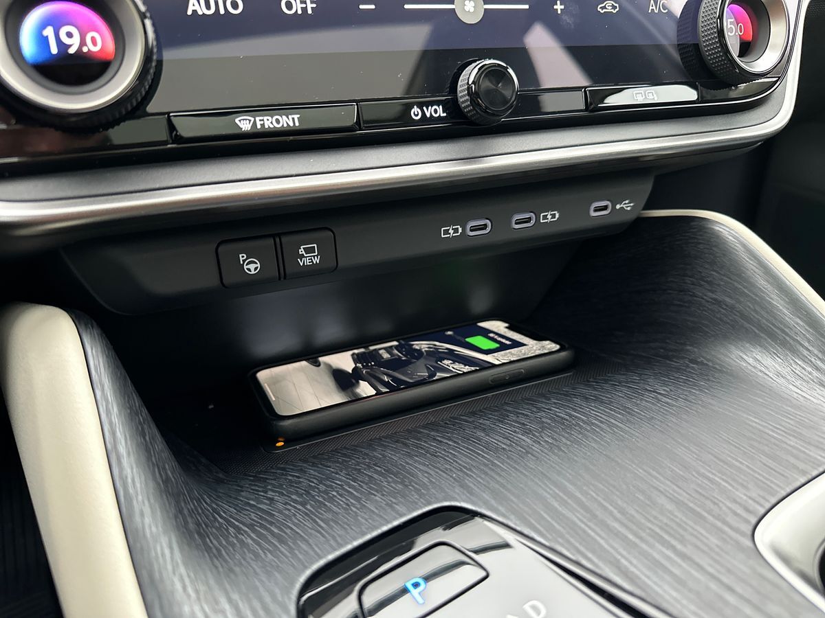 Billede af Lexus RZ 300e EL Luxury 204HK 4d Aut.