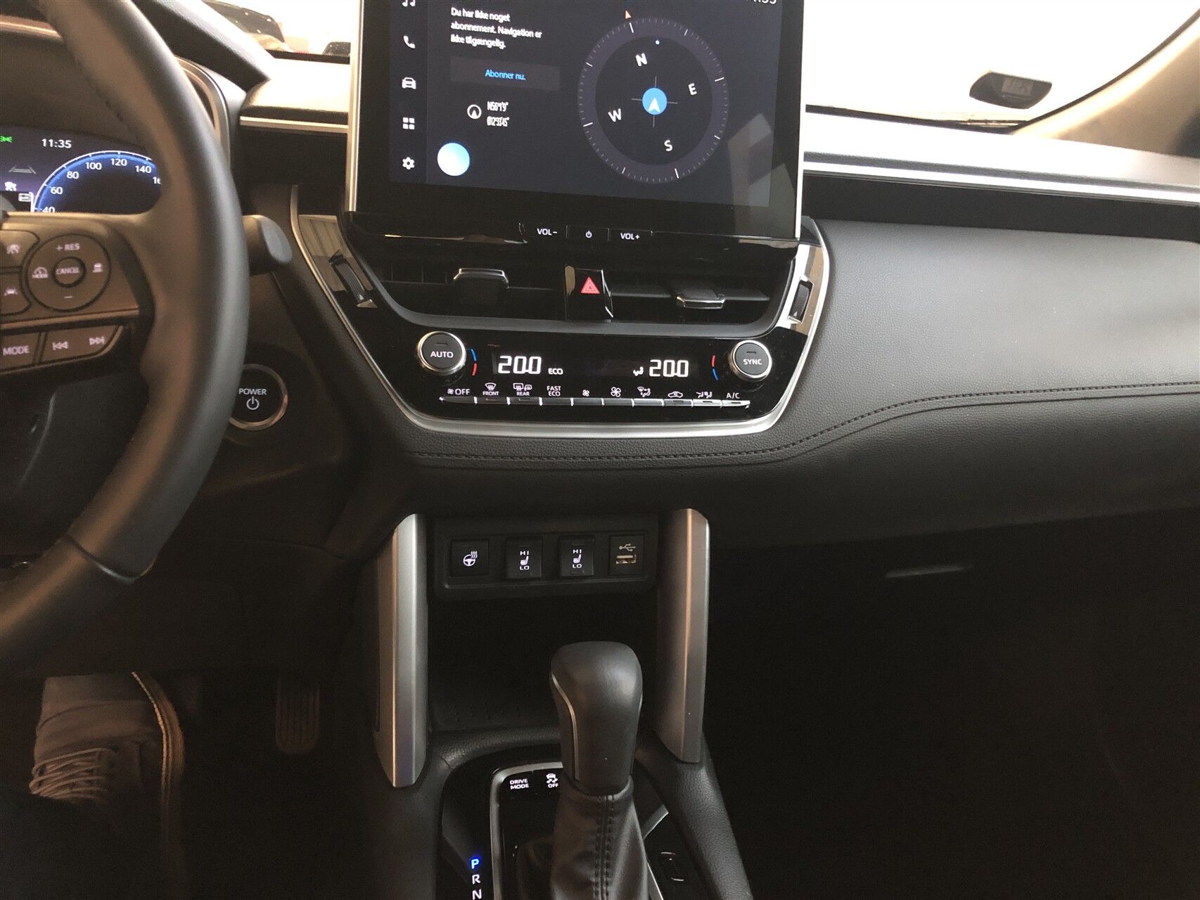 Billede af Toyota Corolla Cross 2,0 Hybrid Active E-CVT 197HK 5d Aut.