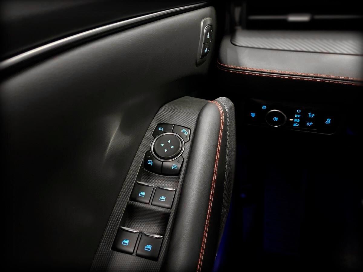 Billede af Ford Mustang Mach-E EL SR Premium AWD 269HK 5d Trinl. Gear