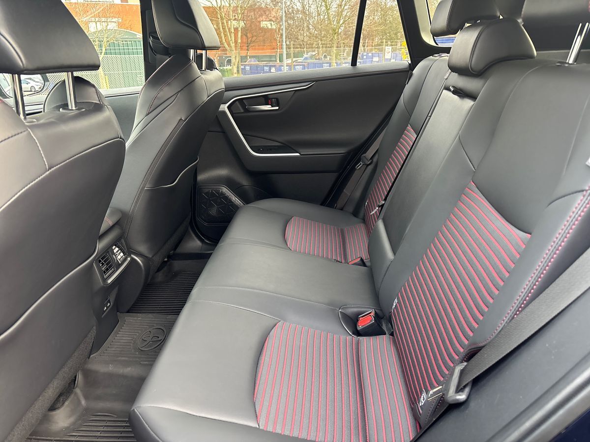 Billede af Toyota RAV4 Plug-in 2,5 Plugin-hybrid Style AWD 306HK 5d 6g Aut.