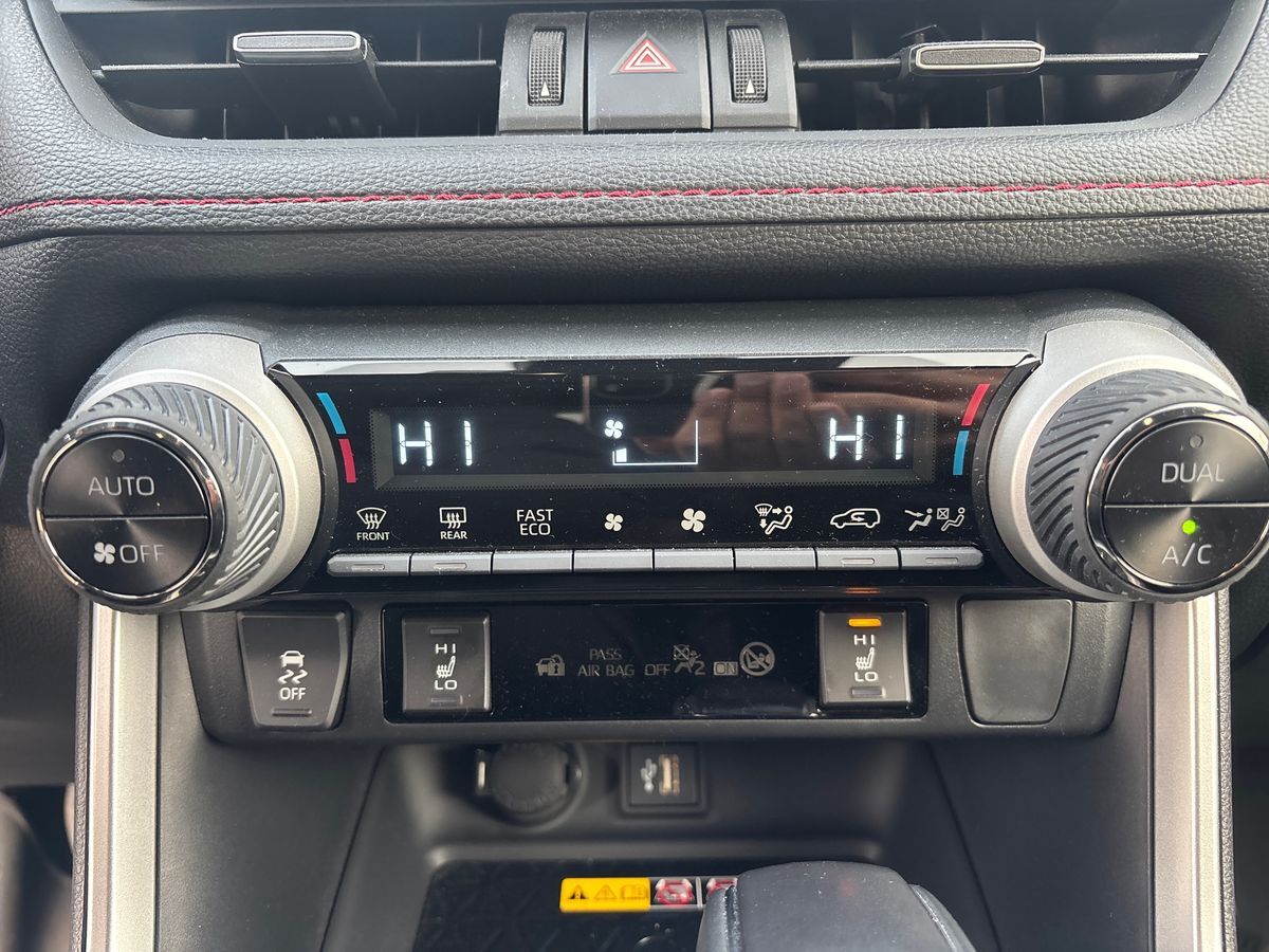 Billede af Toyota RAV4 Plug-in 2,5 Plugin-hybrid Style AWD 306HK 5d 6g Aut.