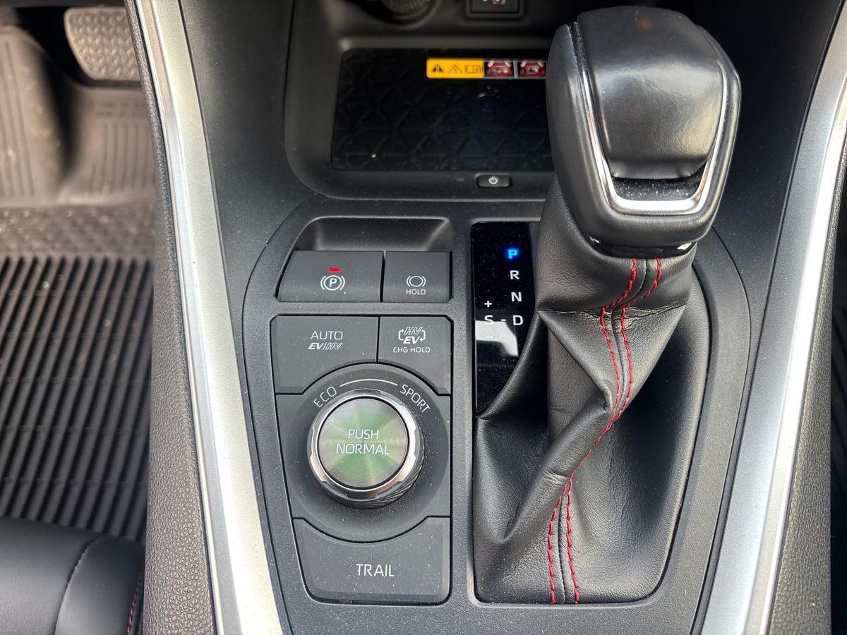 Billede af Toyota RAV4 Plug-in 2,5 Plugin-hybrid Style AWD 306HK 5d 6g Aut.