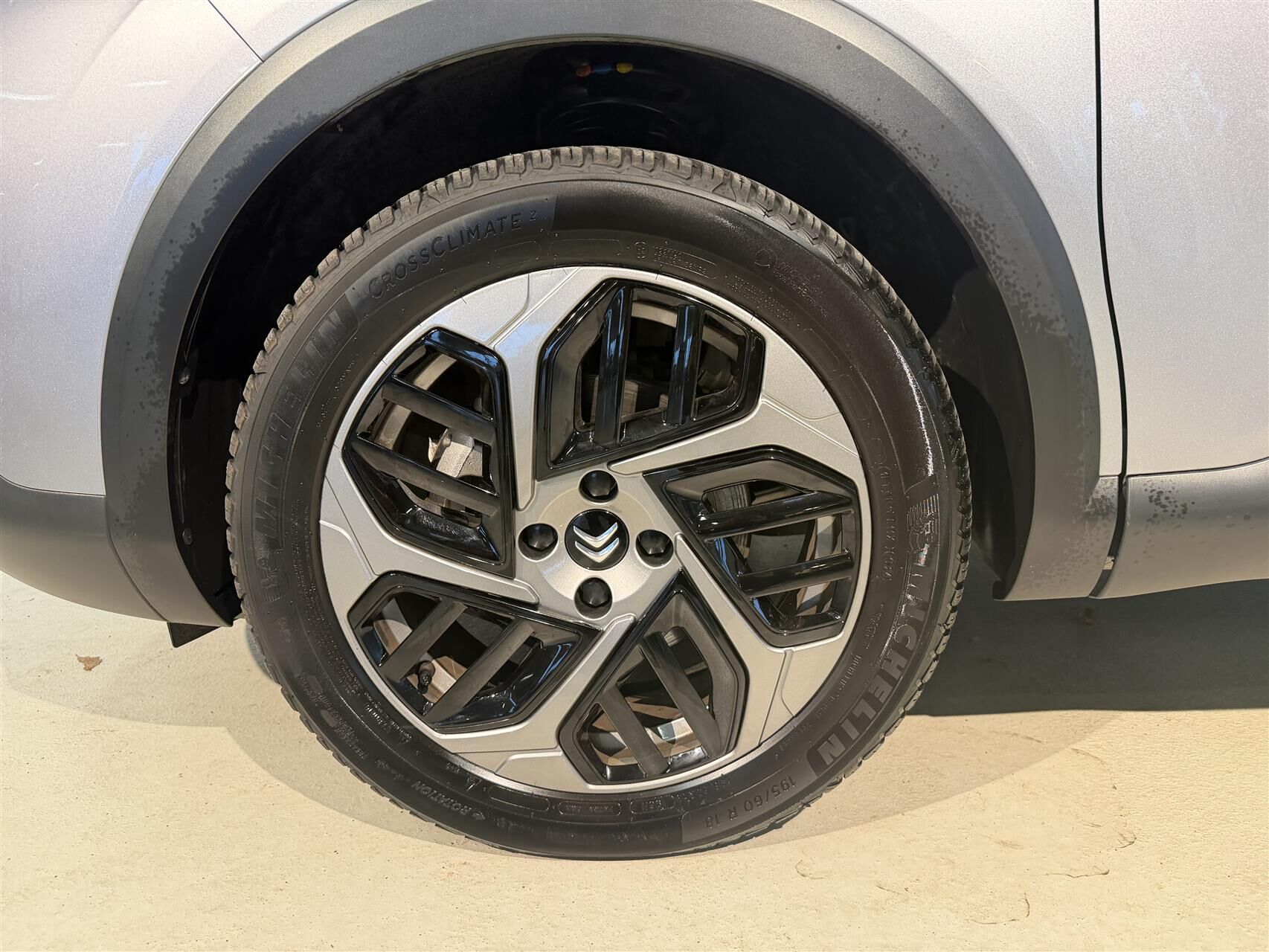 Billede af Citroën C4 X 1,2 PureTech Chevron Sport EAT8 130HK 5d 8g Aut.