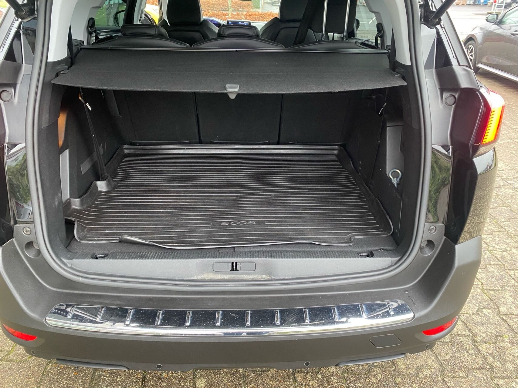 Billede af Peugeot 5008 1,5 BlueHDi Allure 130HK 5d 6g