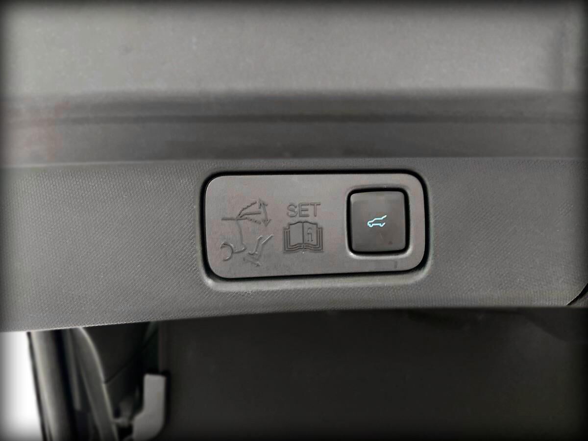 Billede af Ford Mustang Mach-E EL SR Premium AWD 269HK 5d Trinl. Gear