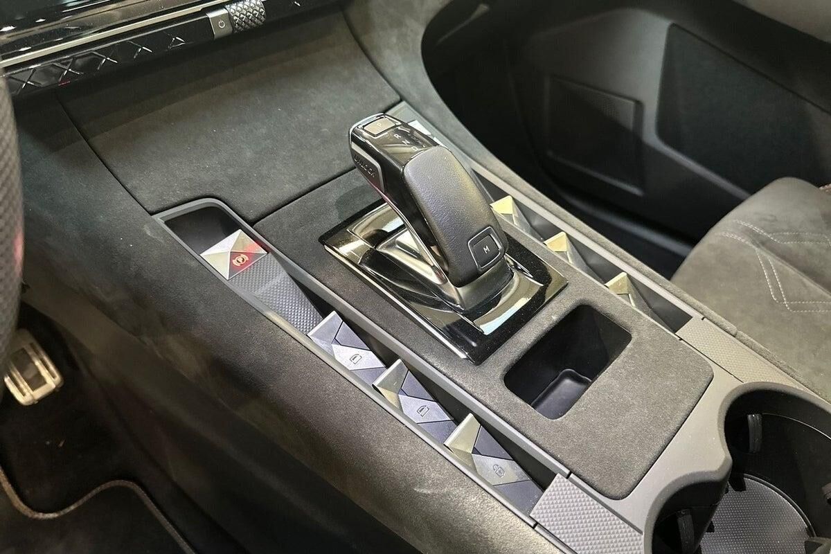 Billede af DS DS7 Crossback 1,6 PureTech Prestige EAT8 180HK 5d 8g Aut.