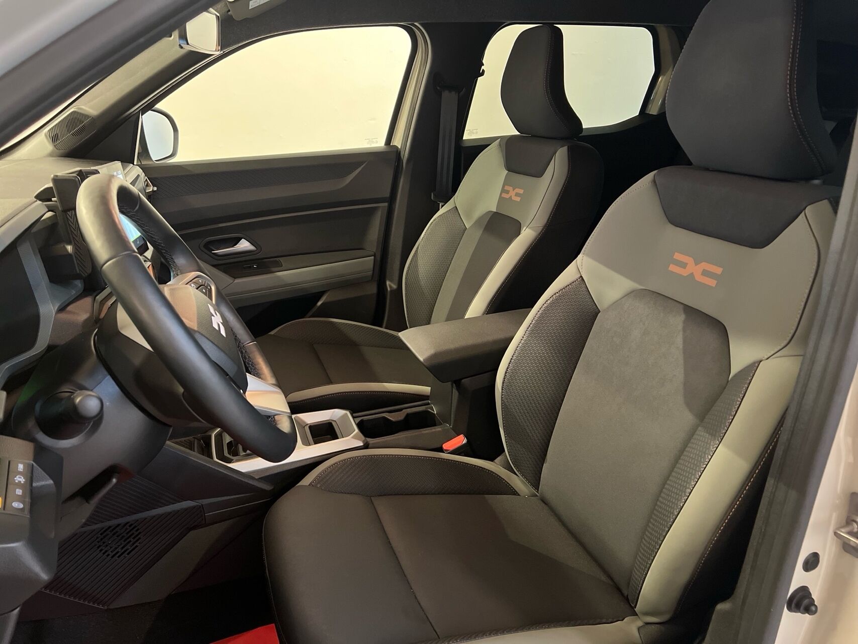 Billede af Dacia Duster 1,6 HEV  Hybrid Extreme 140HK 5d 6g Aut.