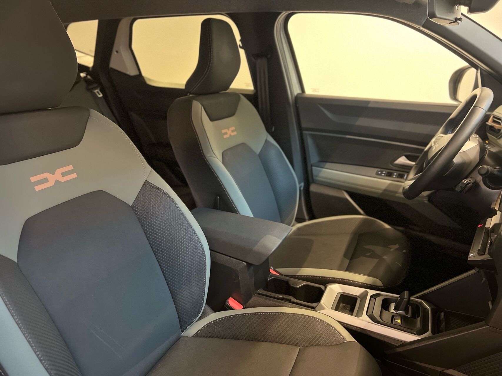 Billede af Dacia Duster 1,6 HEV  Hybrid Extreme 140HK 5d 6g Aut.