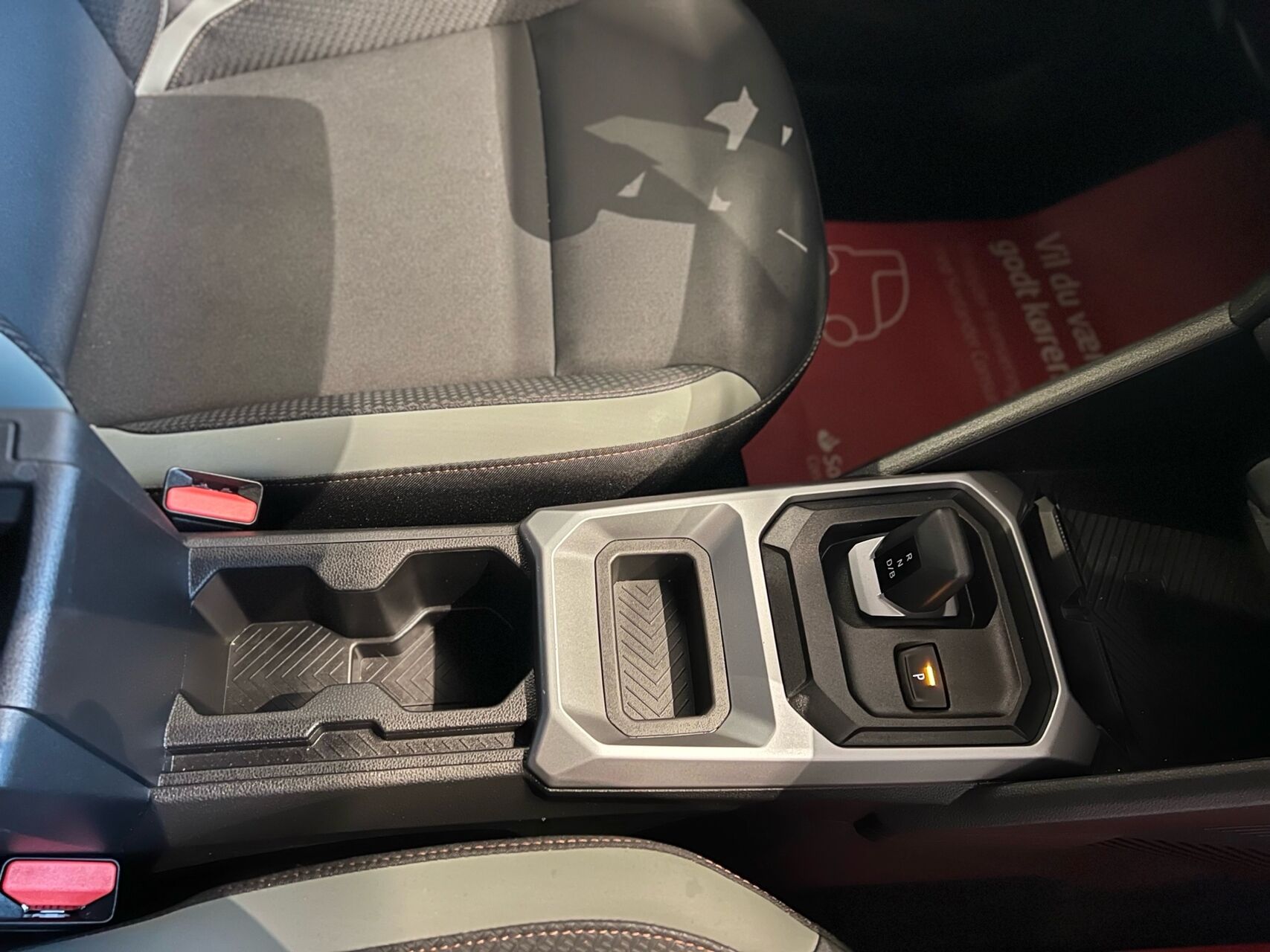 Billede af Dacia Duster 1,6 HEV  Hybrid Extreme 140HK 5d 6g Aut.