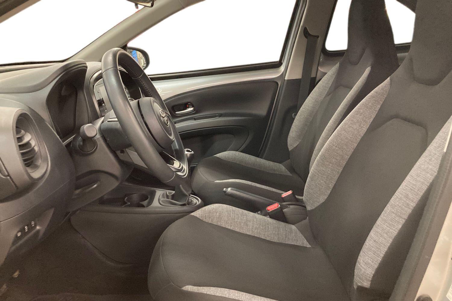 Billede af Toyota Aygo X 1,0 VVT-I Active 72HK 5d