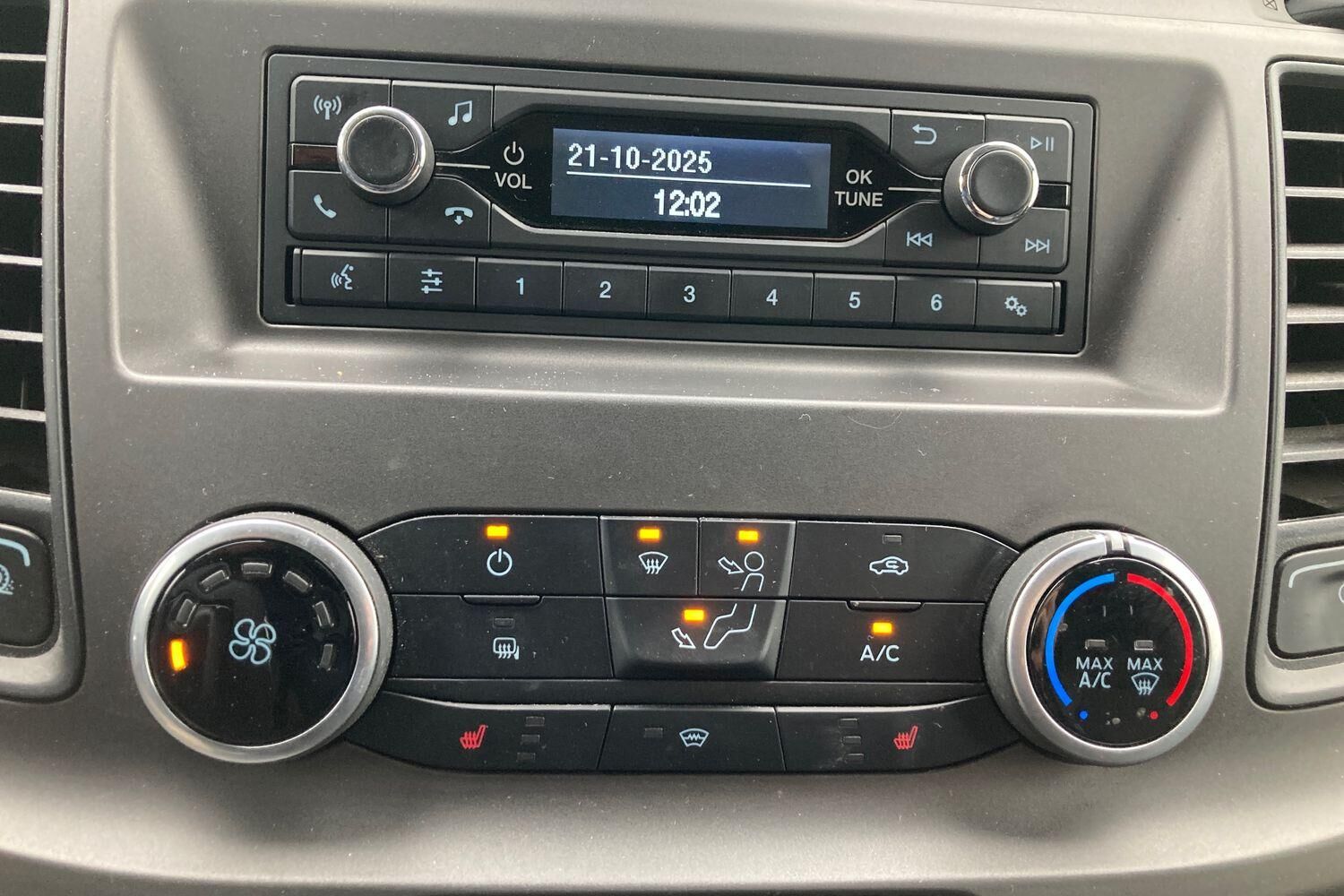 Billede af Ford Transit Custom 300 L1H1 2,0 TDCi Trend 130HK Van 6g Aut.