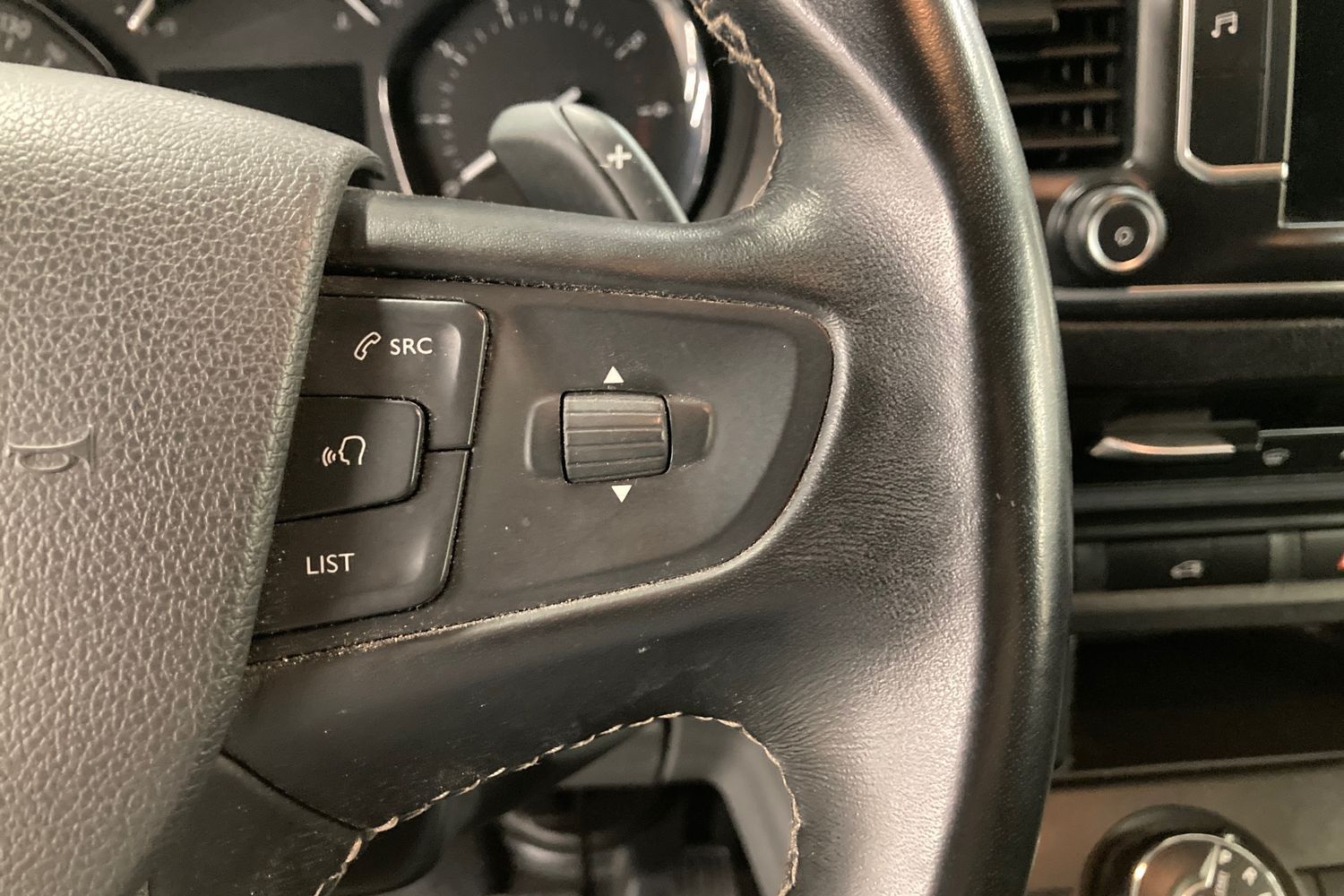 Billede af Opel Vivaro L3V2 2,0 BlueHDi Enjoy AT8 145HK Van 8g Aut.