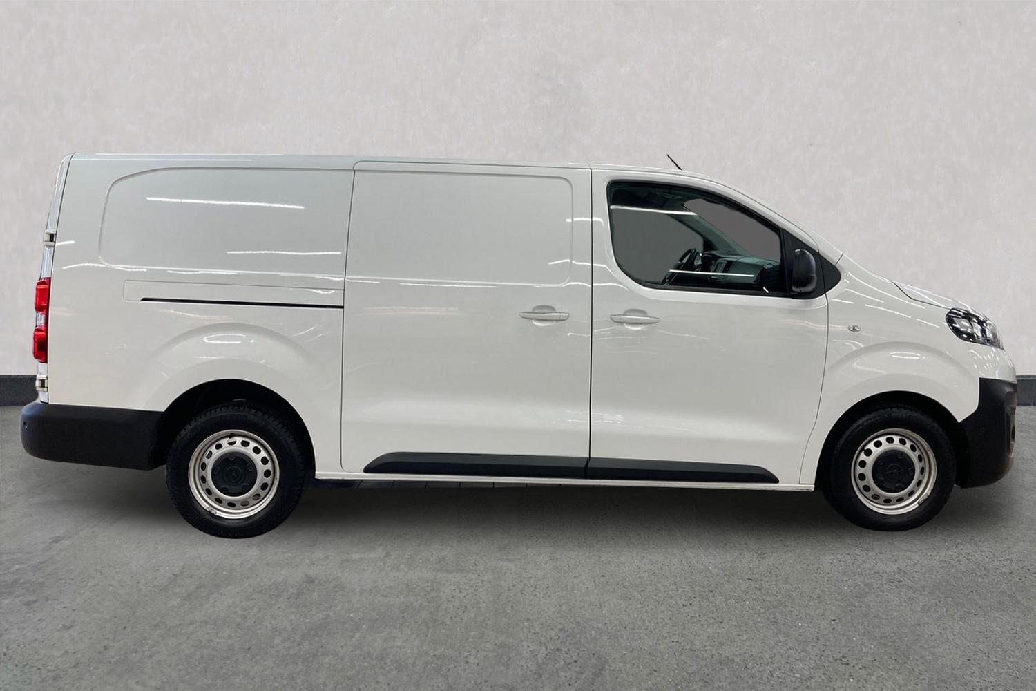 Billede af Opel Vivaro L3V2 2,0 BlueHDi Enjoy AT8 145HK Van 8g Aut.