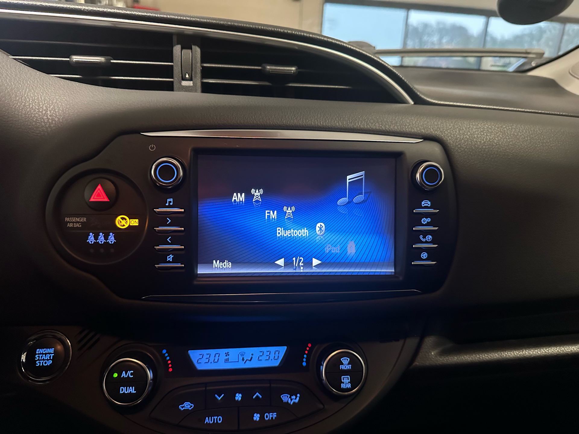 Billede af Toyota Yaris 1,5 VVT-I T3 Smartpakke 111HK 5d 6g