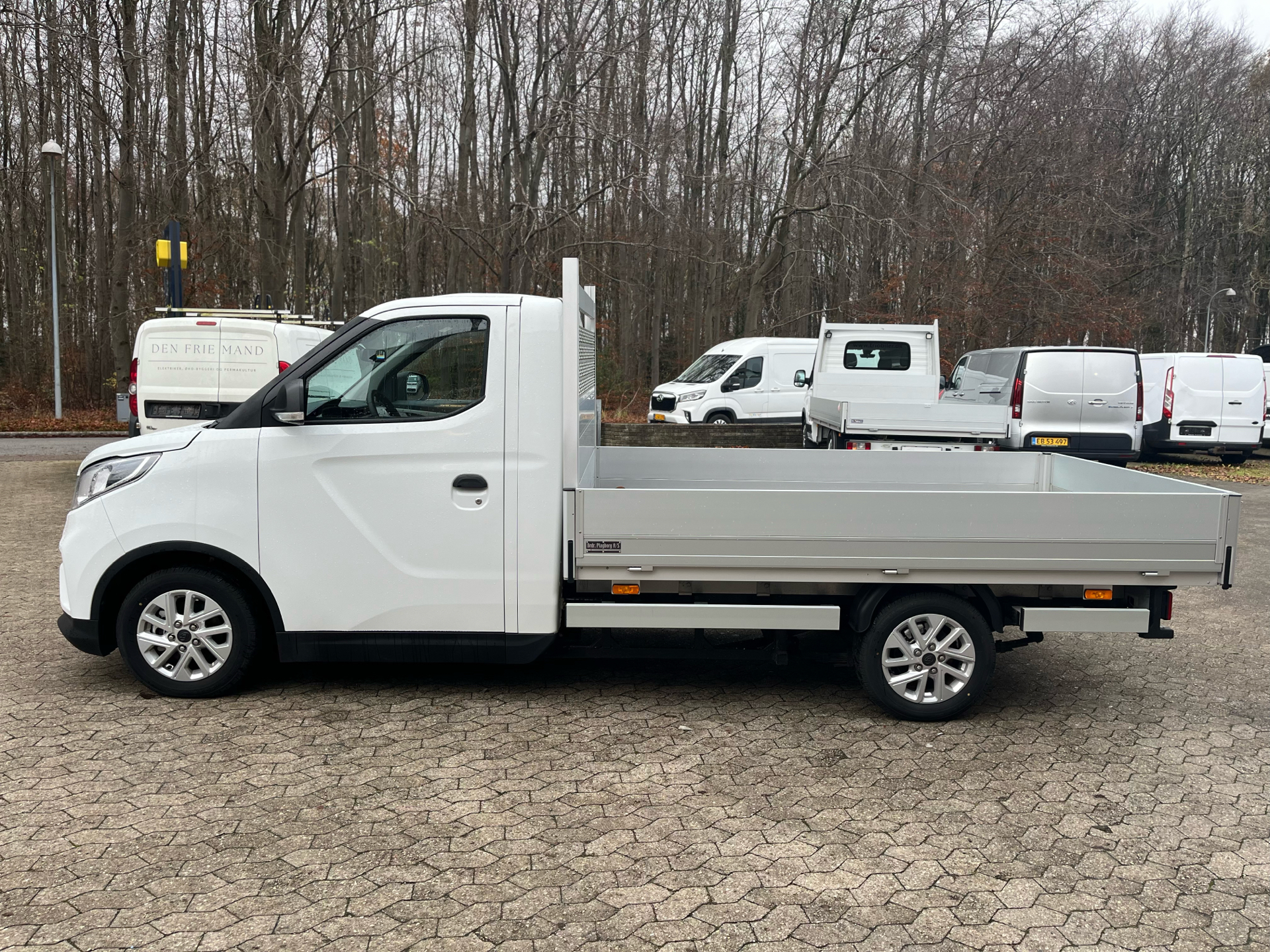 Billede af Maxus e-Deliver 3 LWB 50,2 kWh EL 122HK Ladv./Chas. Trinl. Gear