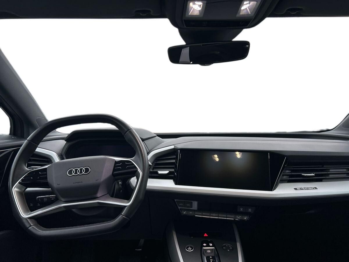 Billede af Audi Q4 45 E-tron Attitude Quattro 265HK 5d Aut.