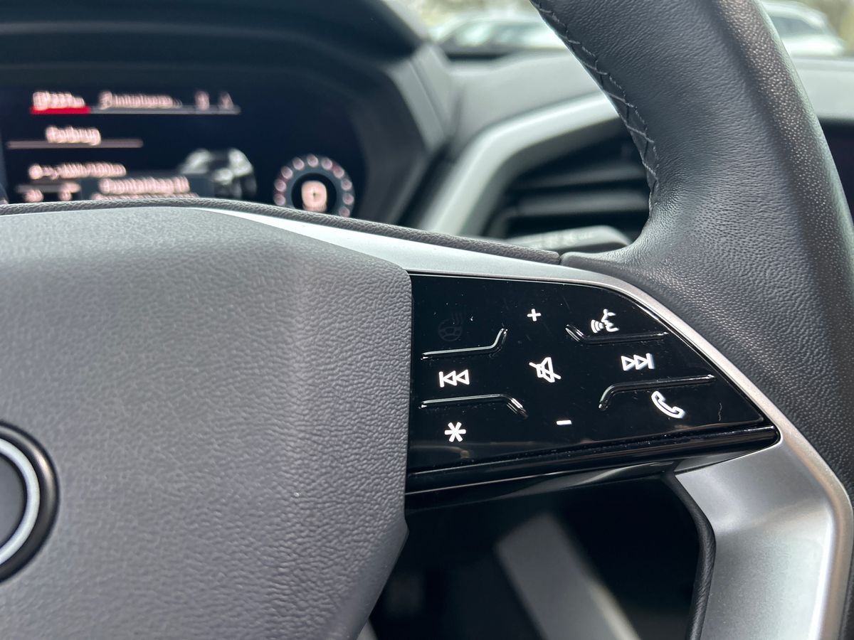 Billede af Audi Q4 45 E-tron Attitude Quattro 265HK 5d Aut.