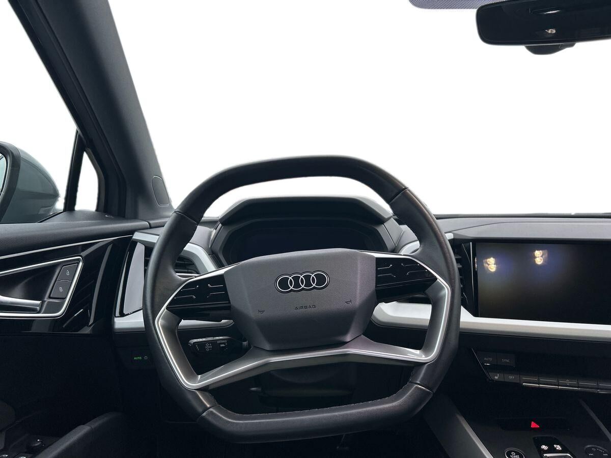 Billede af Audi Q4 45 E-tron Attitude Quattro 265HK 5d Aut.