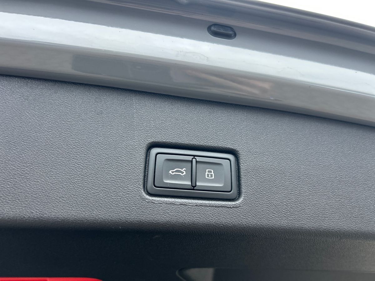 Billede af Audi Q4 45 E-tron Attitude Quattro 265HK 5d Aut.