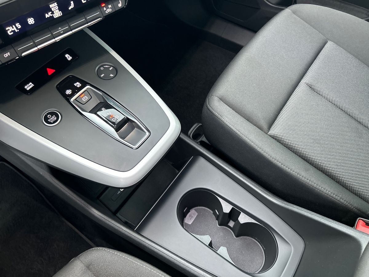 Billede af Audi Q4 45 E-tron Attitude Quattro 265HK 5d Aut.